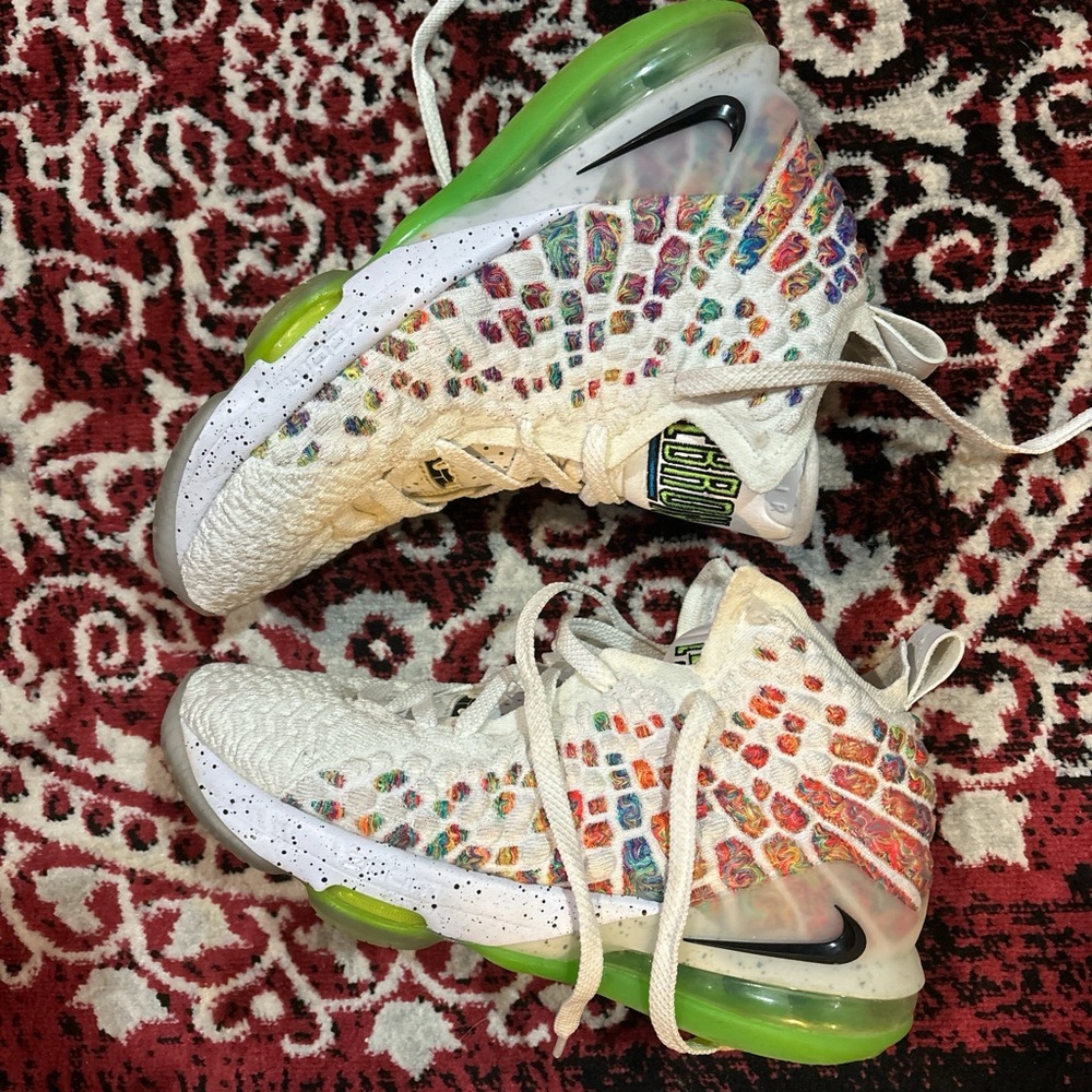 Modern Air Nike Lebron 16 | good condition